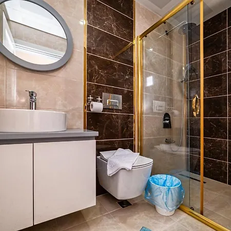 Lux W Balcony Pool Sauna Garden In * 安塔利亚