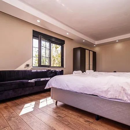 Lux W Balcony Pool Sauna Garden In Villa Antalya